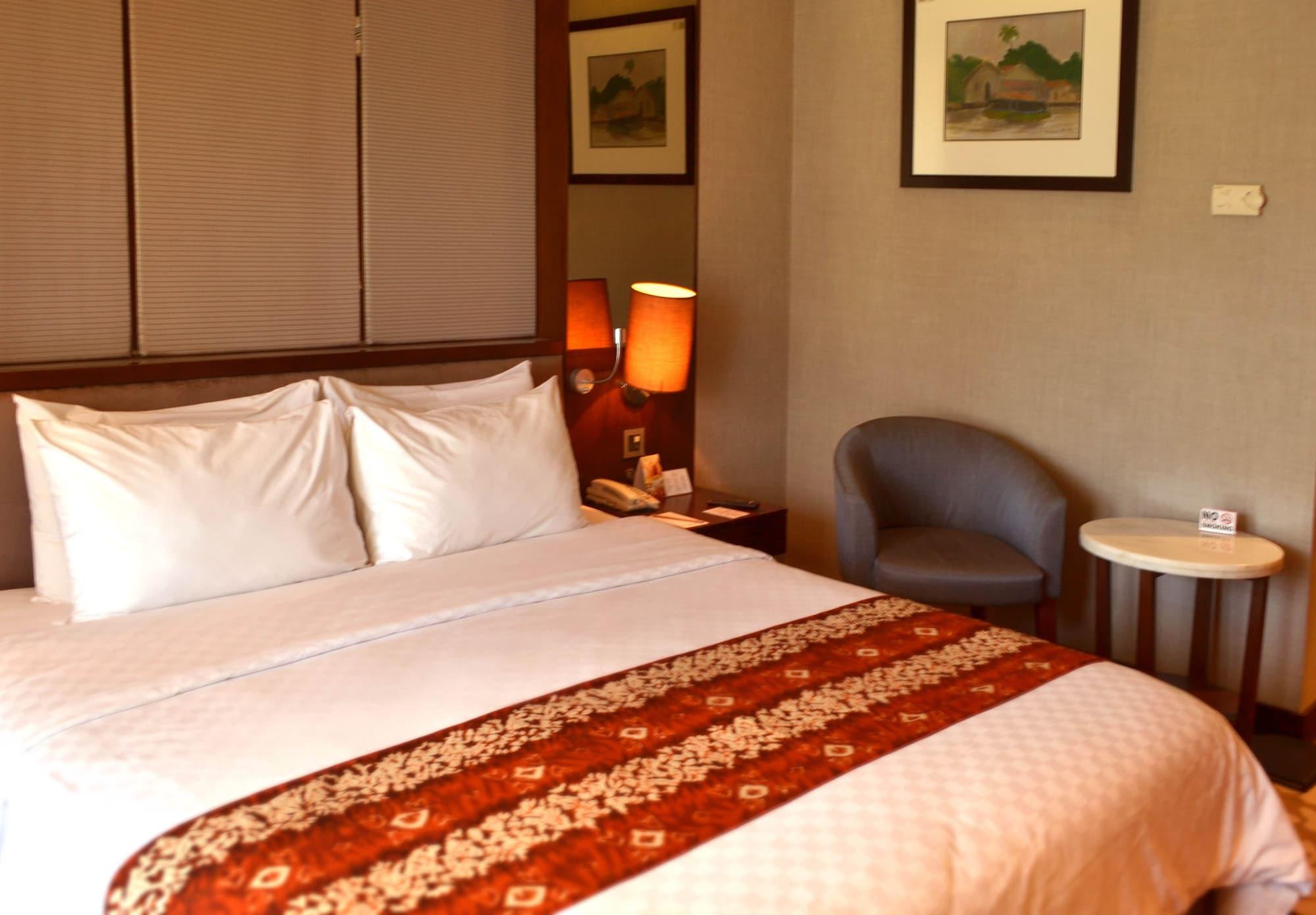 Swiss-Belhotel Borneo Banjarmasin Exterior photo