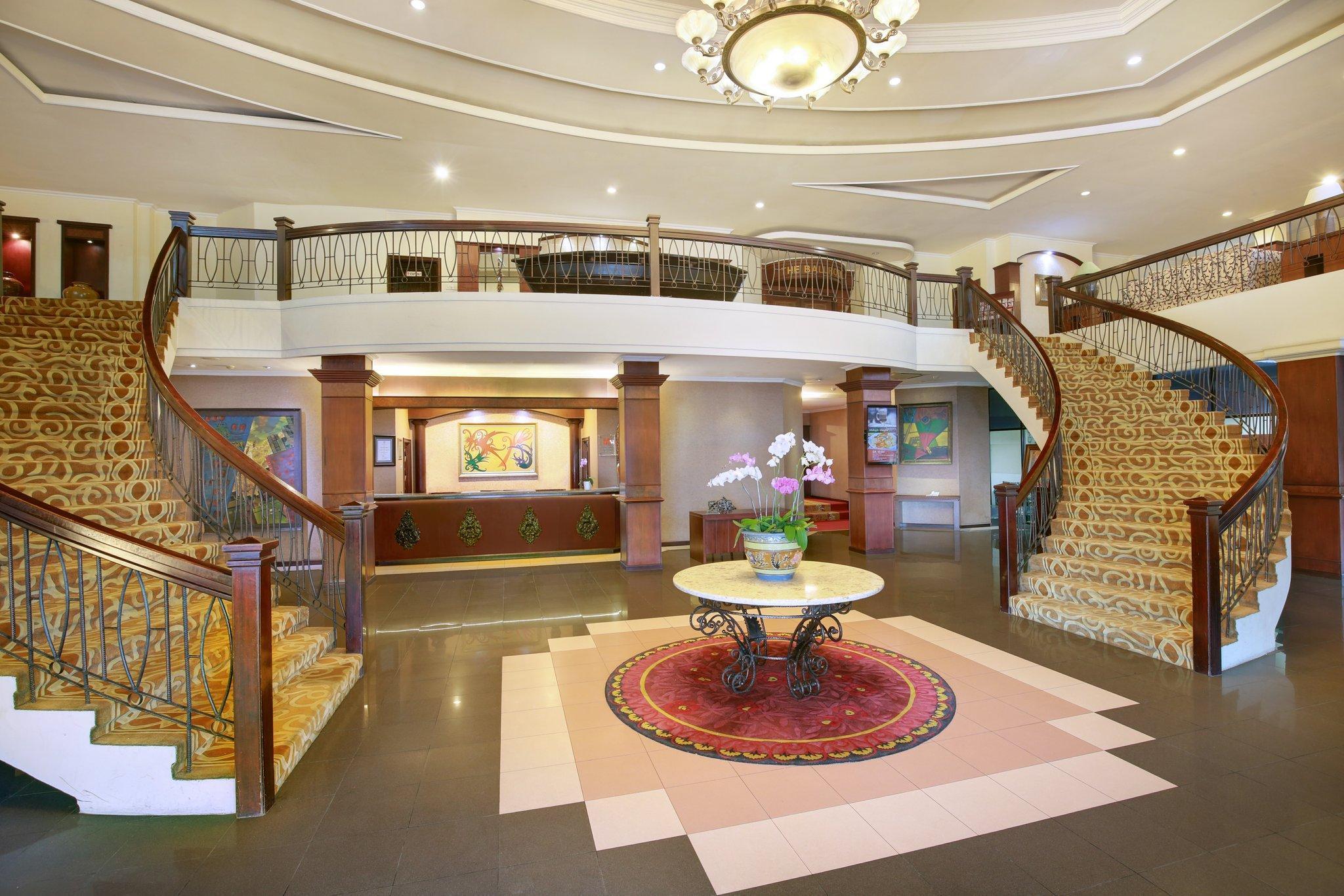 Swiss-Belhotel Borneo Banjarmasin Exterior photo