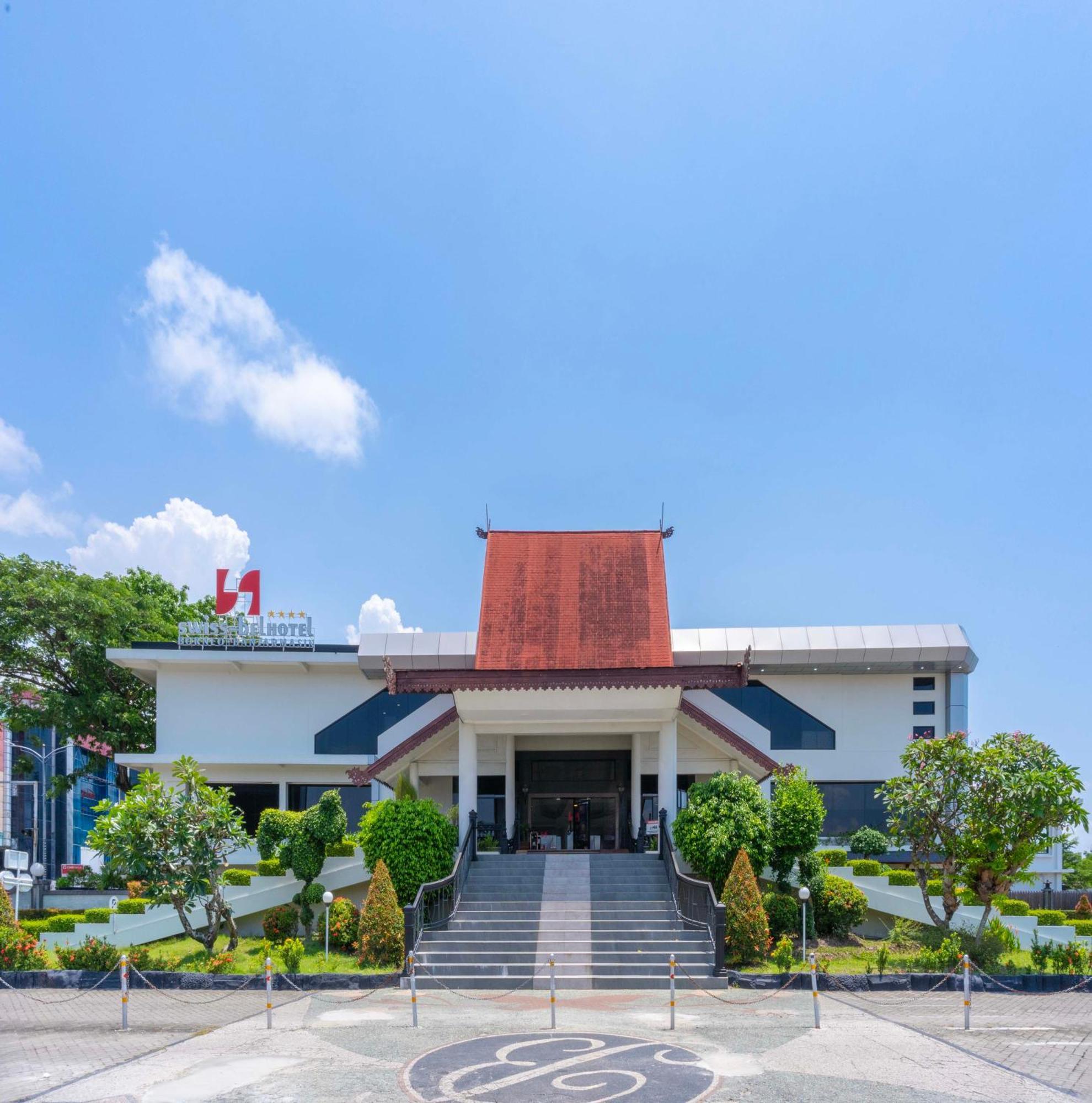 Swiss-Belhotel Borneo Banjarmasin Exterior photo