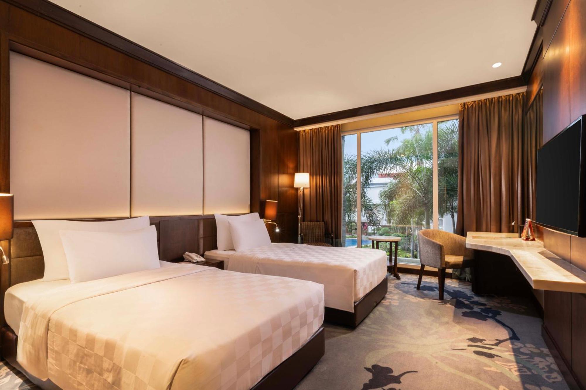 Swiss-Belhotel Borneo Banjarmasin Exterior photo